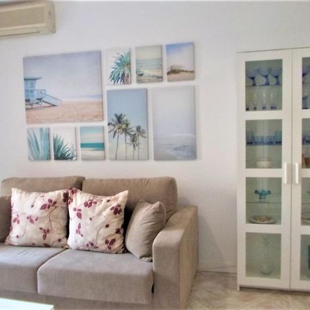 Cosy Bungalow Near Beach ตอร์เรเวียคา ภายนอก รูปภาพ